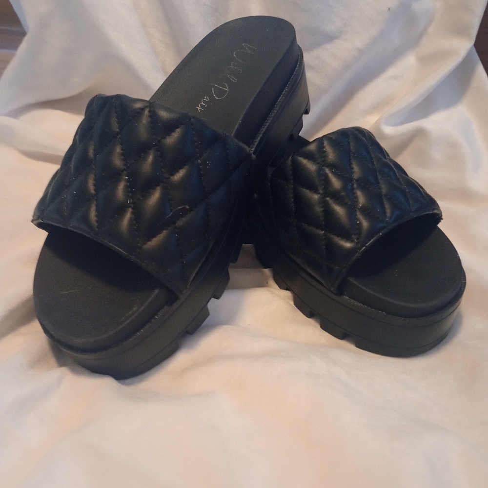 Wild Pair Black Platform Slides